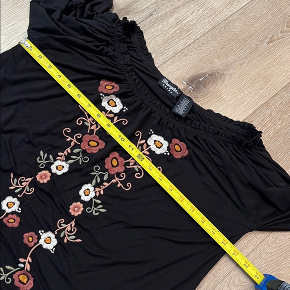 Wrangler - Retro embroidered floral blouse, beautiful colors, lots of stretch - Picture 8 of 10